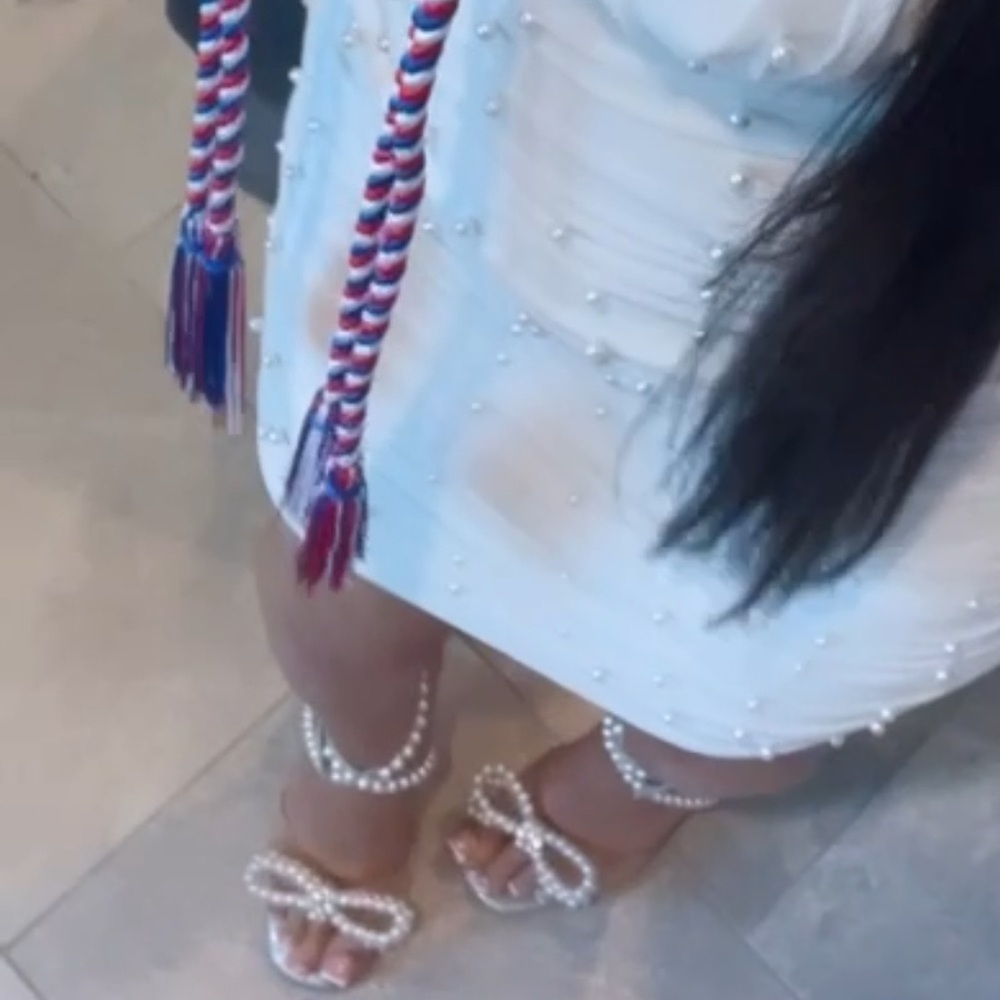 Gianni Bini pearl heels